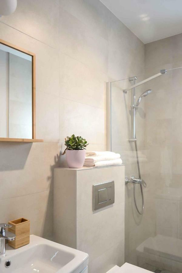 אלבה לוליה Vila White Tulip מראה חיצוני תמונה