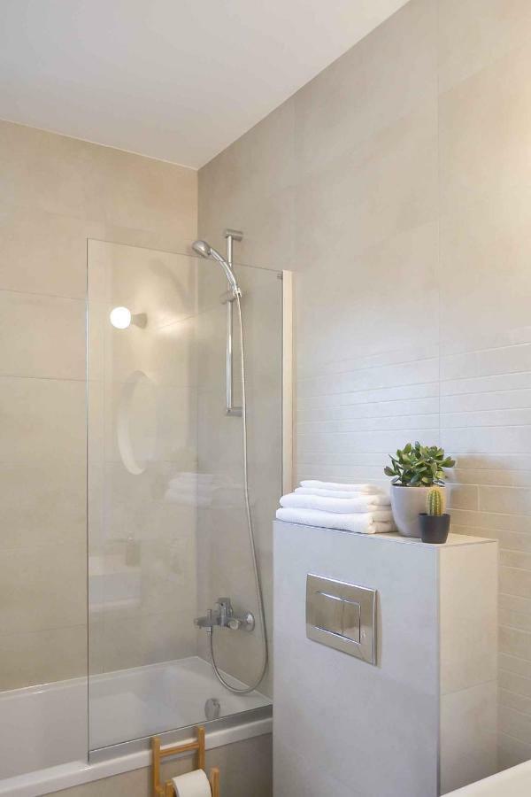 אלבה לוליה Vila White Tulip מראה חיצוני תמונה